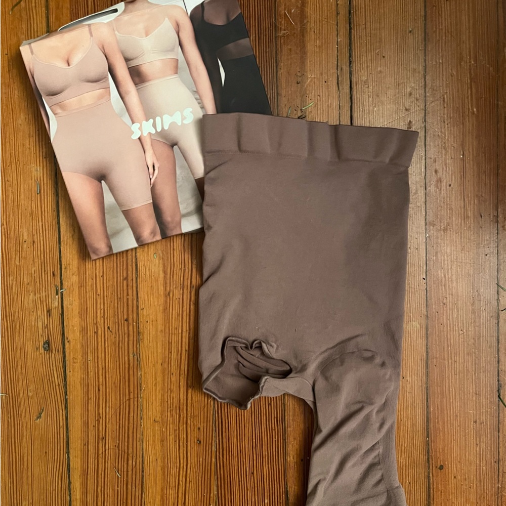 SKIMS Corecontrol Shapewear One Leg